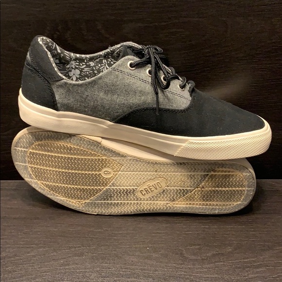 Crevo Black/Heathered Gray Floral Print Sneakers - Picture 6 of 7